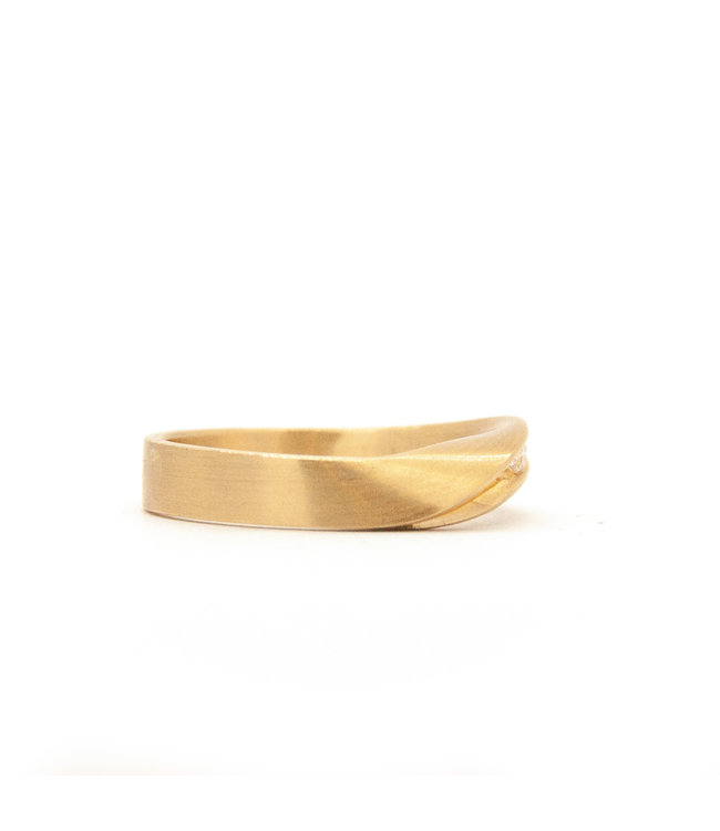 Vincent van Hees 14krt yellow gold ring size 56