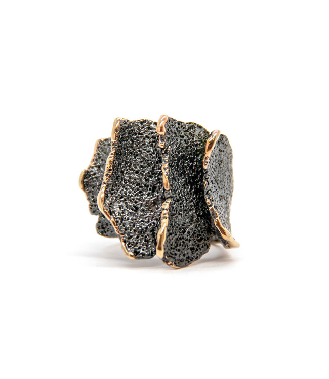 Arior Barcelona Atlas GoldenBlack Ring