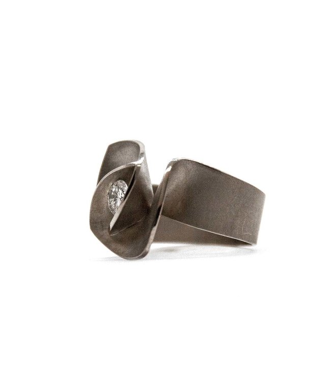 Cardillac Iris Ring medium brilliant 0,61crt