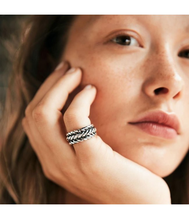 Buddha to Buddha Buddha to Buddha Nurul Ring Zilver