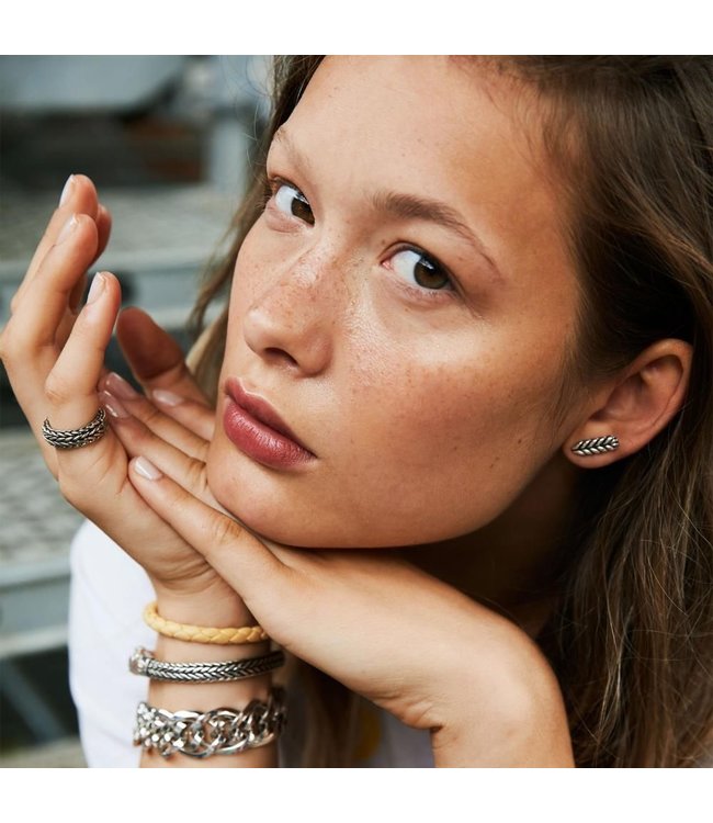 Buddha to Buddha Buddha to Buddha Ellen Earstud Silver