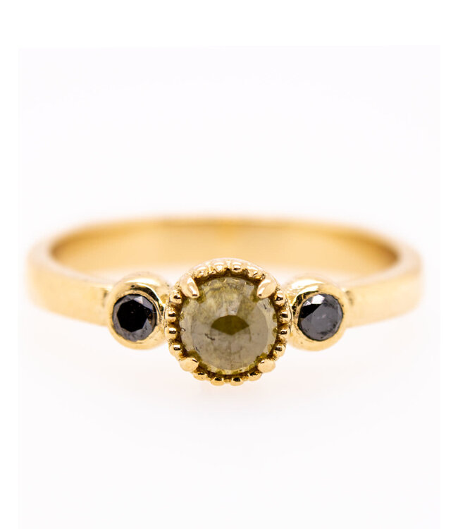 W. de Vaal 14 Crt Yellow Gold Ring with Rose diamond