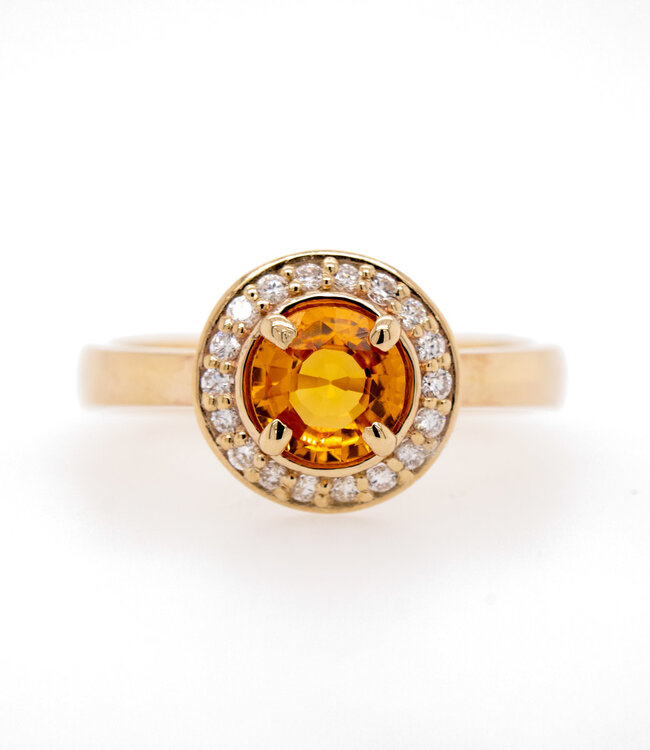 W. de Vaal Ring 14krt Gelbgold mit Korund & Diamant 0.18crt (3137)