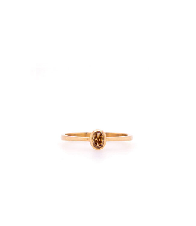 W. de Vaal Light pink gold solitaire ring size 18 with Oval diamond