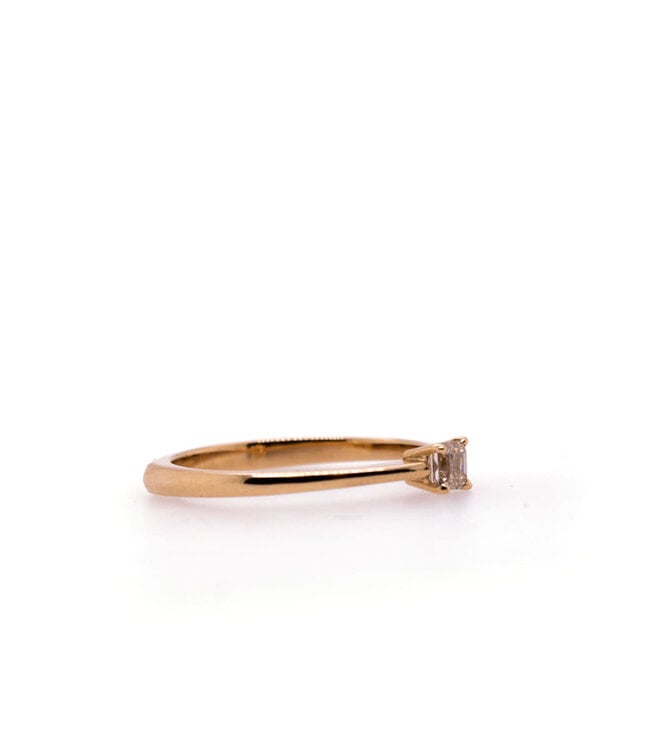 W. de Vaal 14 krt Licht rosègouden solitair ring princess diamant mt. 18