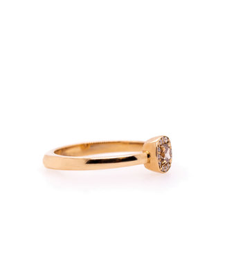 W. de Vaal 14 krt. rose gold ring with chocolate diamond