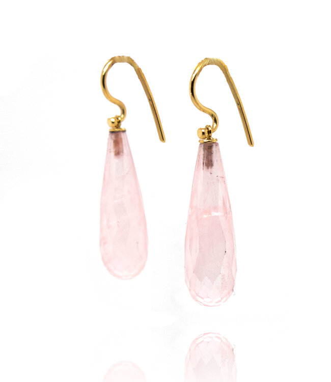 W. de Vaal 14 crt yellow gold earrings (French hook) with Rose Quartz