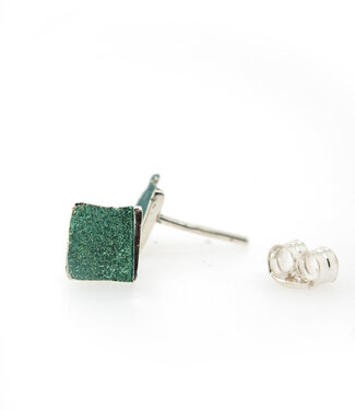 Arior Barcelona Kiros small emerald green earring