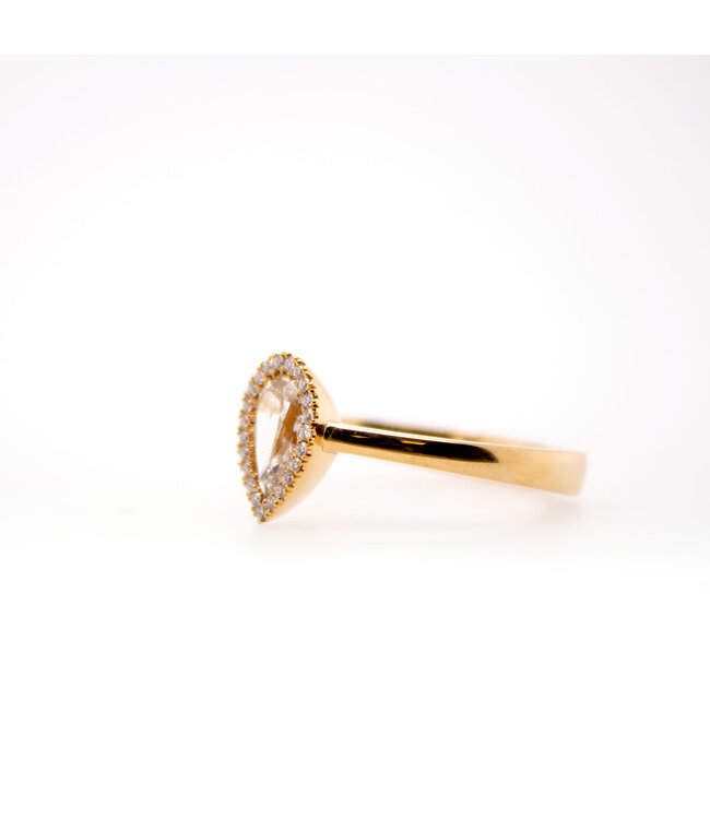 W. de Vaal Ring 18 karaat Licht rosegoud met Champagne diamant 0.63