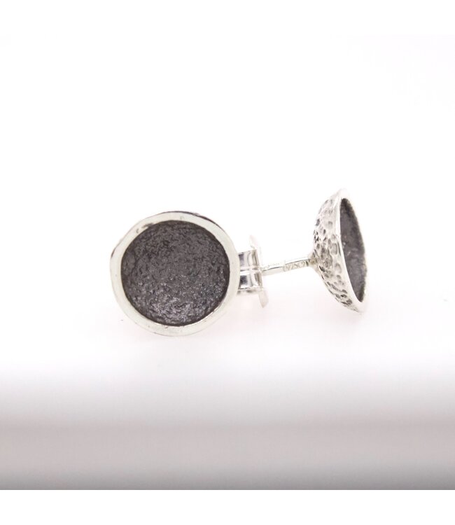 Arior Barcelona Singular grey little 1 round earring Enc contrast