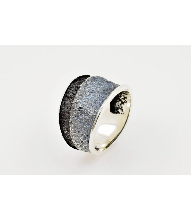 Arior Barcelona Medium Junc Ring