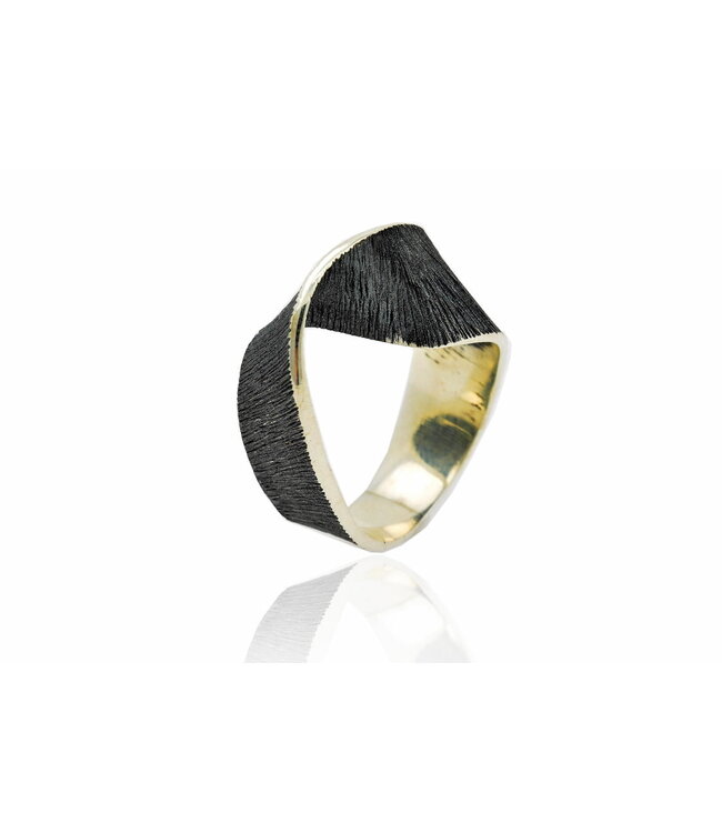 Arior Barcelona Moebius Big Ring