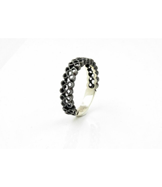 Arior Barcelona Perforated Panot Wedding Ring