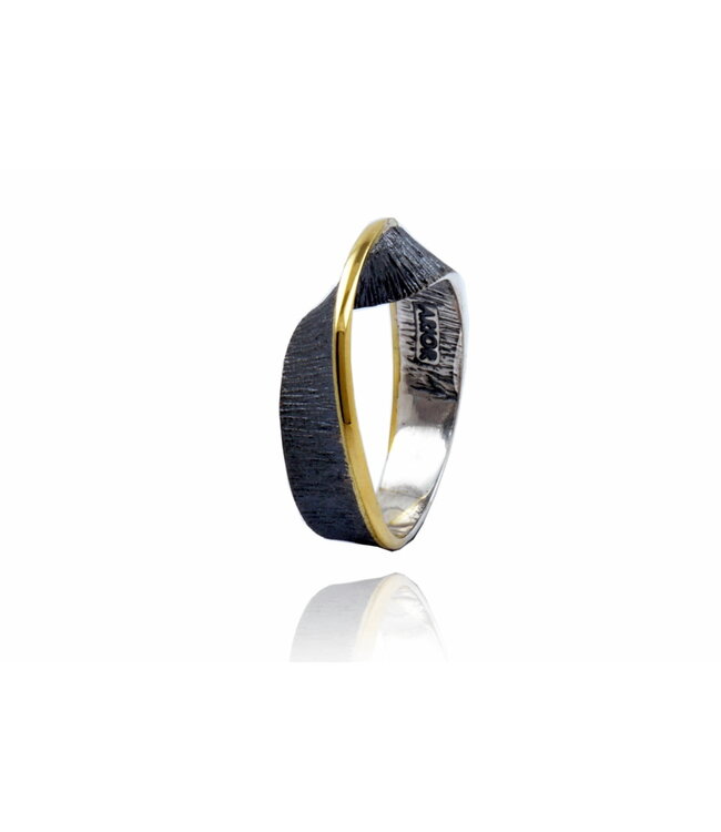 Arior Barcelona Moebius Small Ring