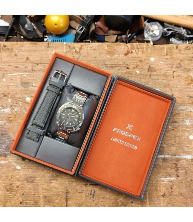 Prospex SRPK77K1 Automatik Edelstahlarmband gruen 200M Limited Edition Uhr
