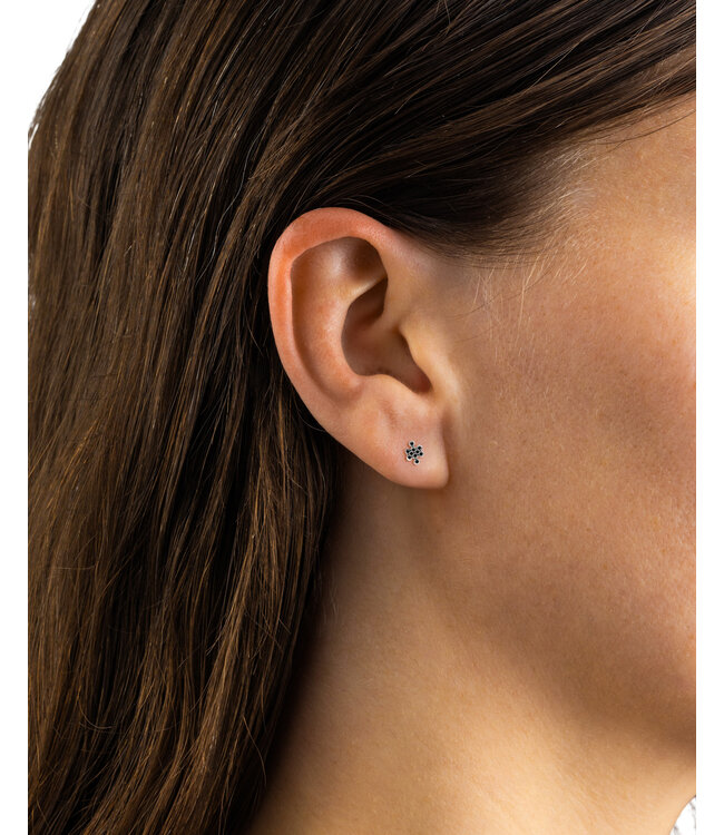 Endless Knot Stud Flatback