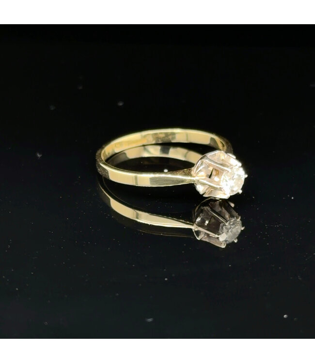 Geelgouden solitairring met briljant 0,35 ct maat 59