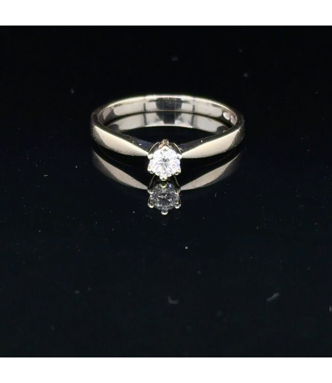 Witgouden solitairring met briljant 0,12 ct maat 17