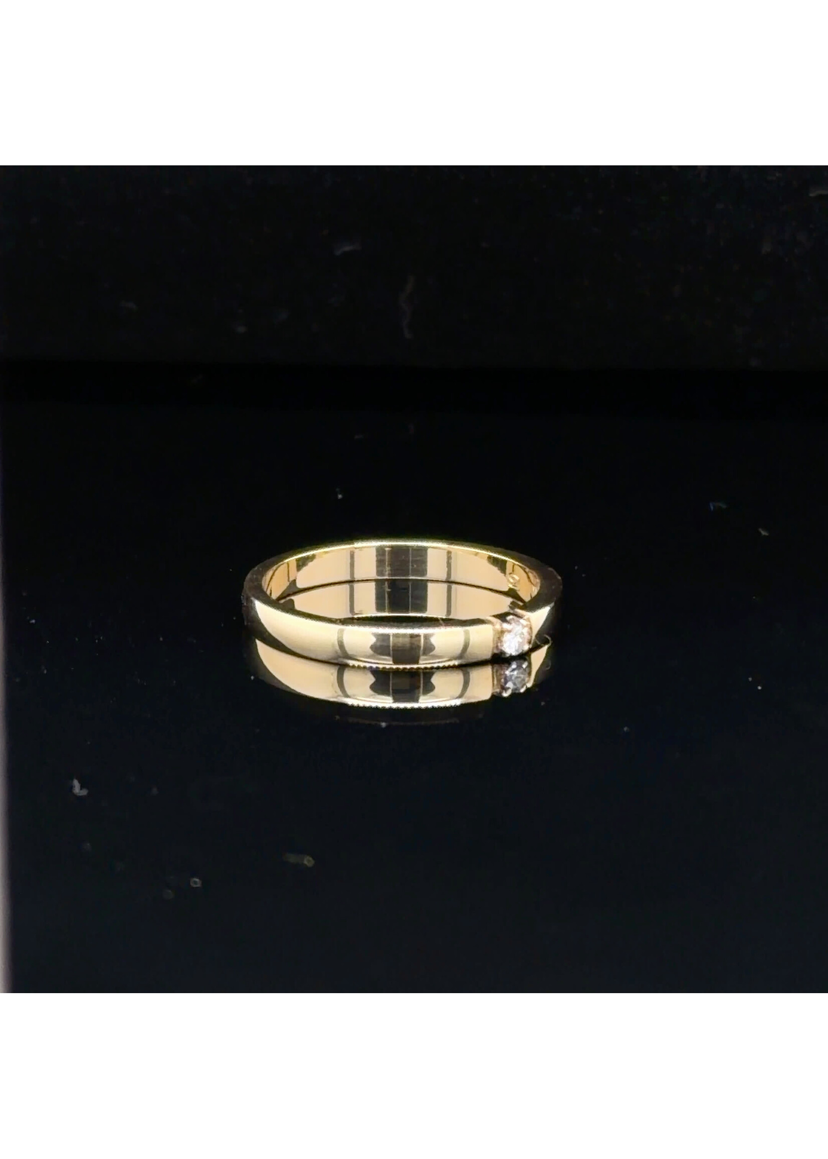 Occasions Yellow gold diamond solitaire ring with smooth setting size 51