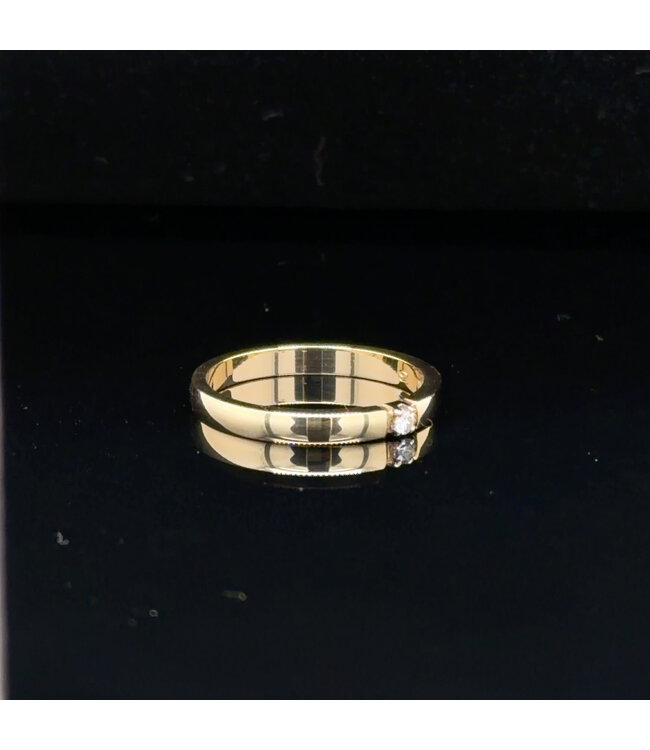 Yellow gold diamond solitaire ring with smooth setting size 51