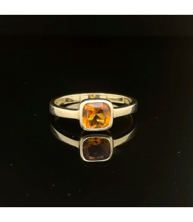 Geelgouden ring met citrien maat 17