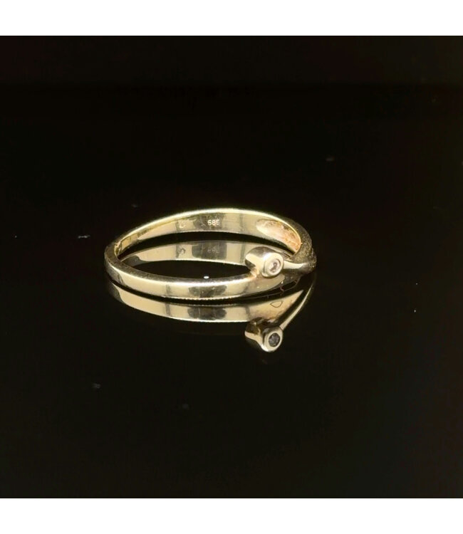 Geelgouden ring met diamant maat 17