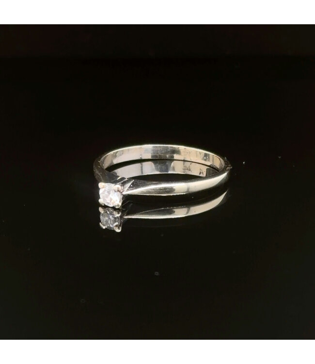 Witgouden ring met diamant maat 16,5