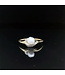 Geelgouden ring met parel en diamant 14 karaat maat 19