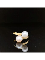 Occasions Geelgouden ring met twee parels 14 karaat maat 17,75