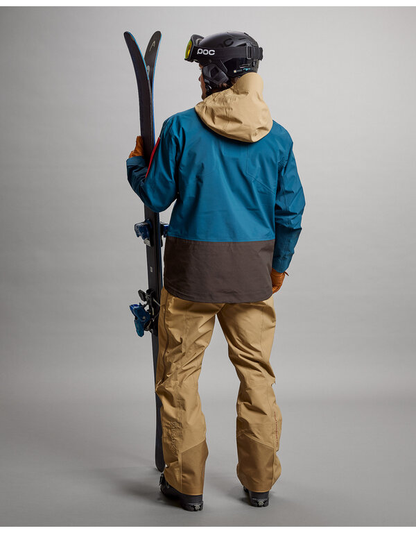 The Mountain Studio Gore-tex Pro 3L Shell Jacket - Reflecting Pond