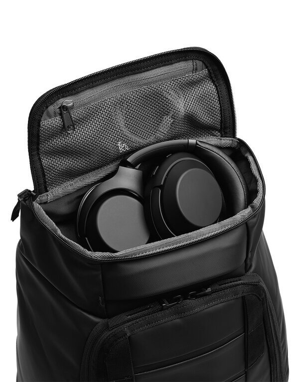 Db Equipment Hugger Backpack 25L - Black Out