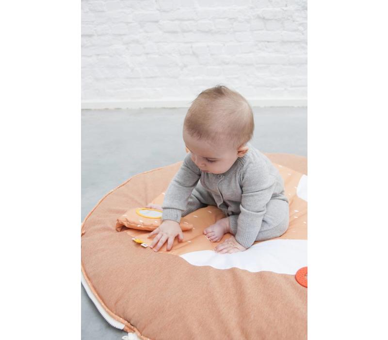 Activity play mat with arches Mr. Fox