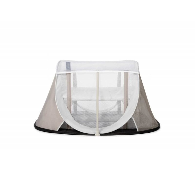 Instant travel cot Mosquito net