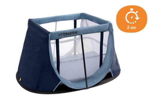 AeroMoov Instant travel cot blue whale