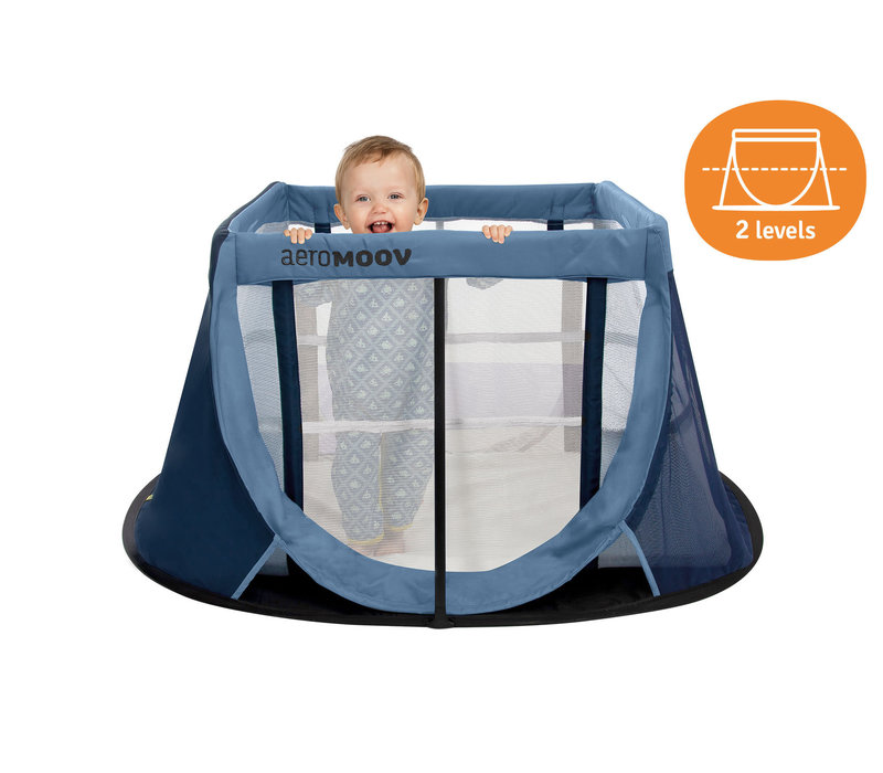 Instant travel cot blue whale