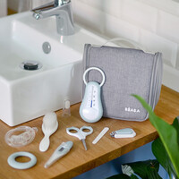 Toilettas met 9 accessoires green blue