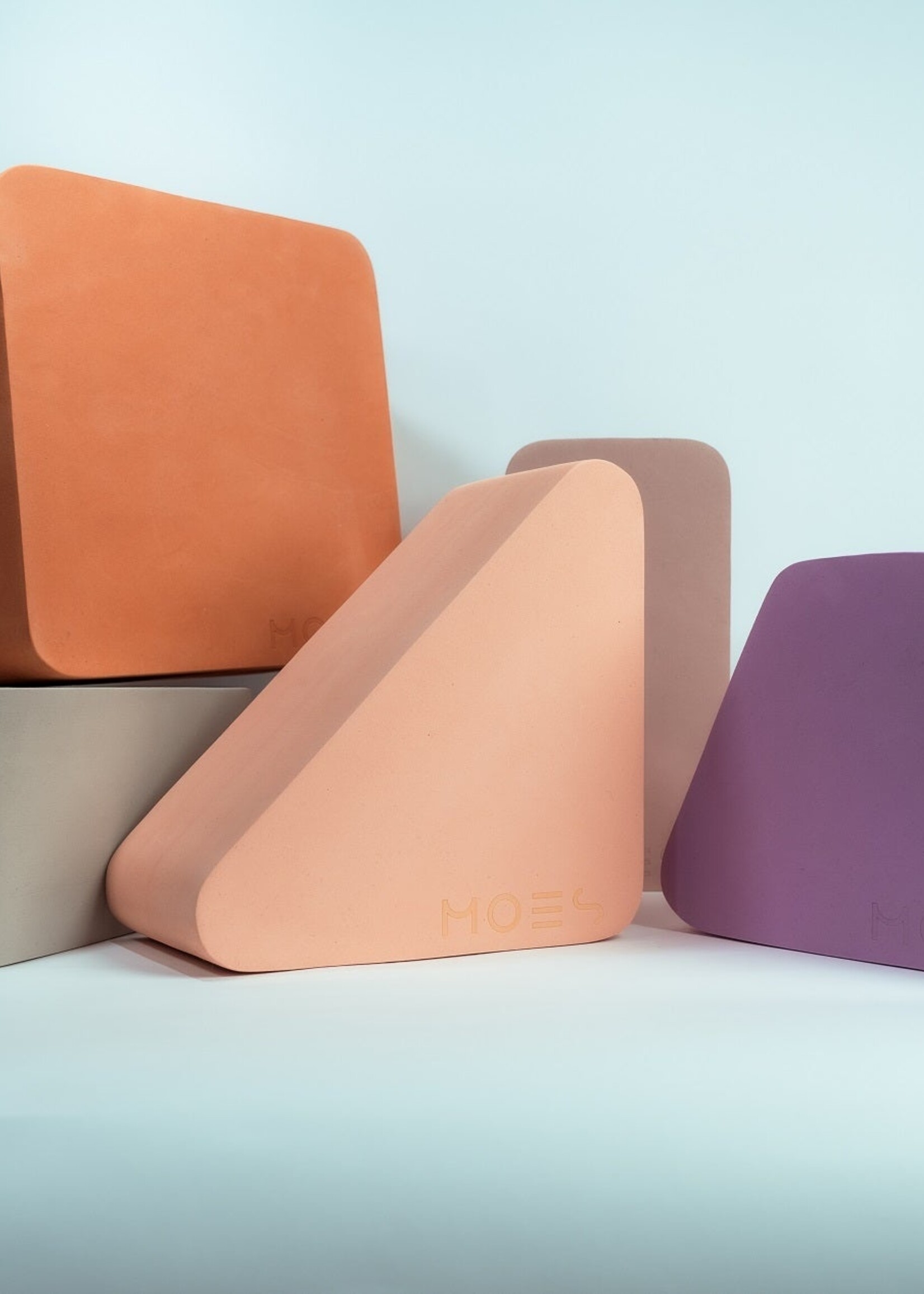 MOES Rectangle - Jet Stream Grey