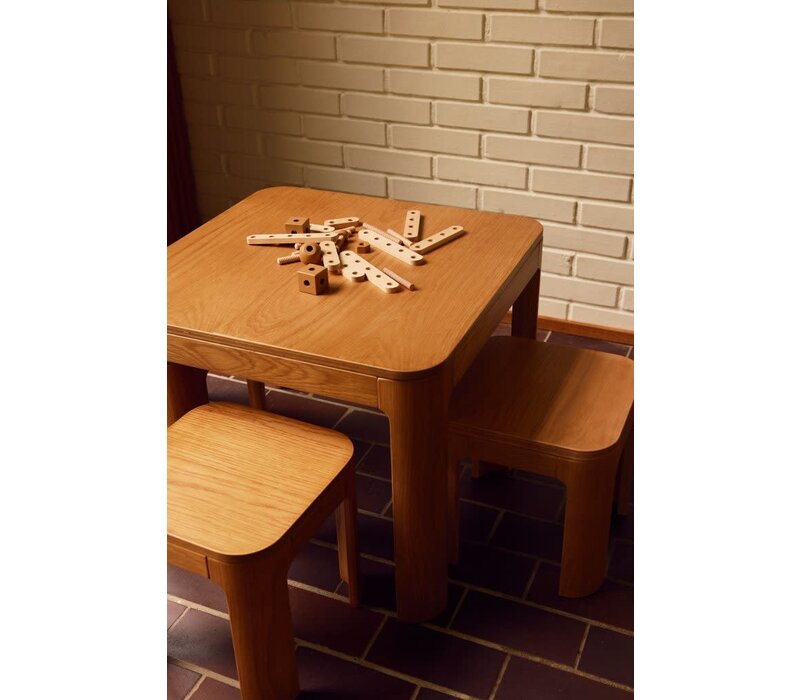 NOVA Table Oak