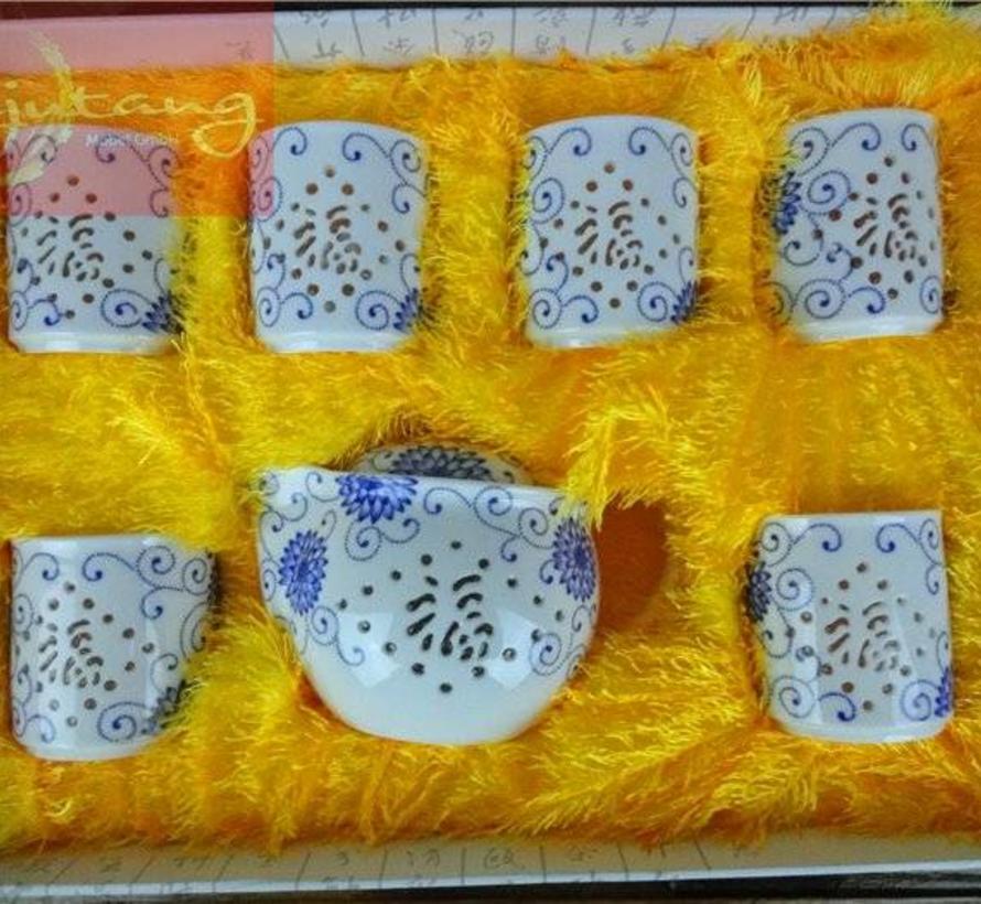 Chinesisches Tee-Set in Reiskorn Optik mit Blaumalerei