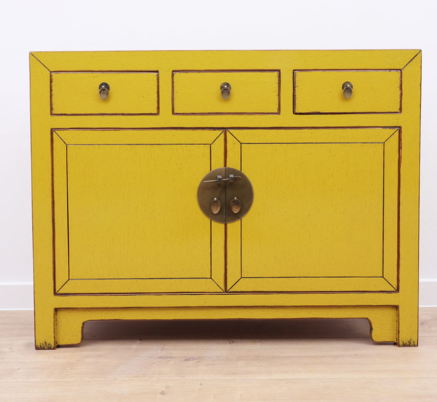 Chinese dresser  Oriental / Asian style black yellow
