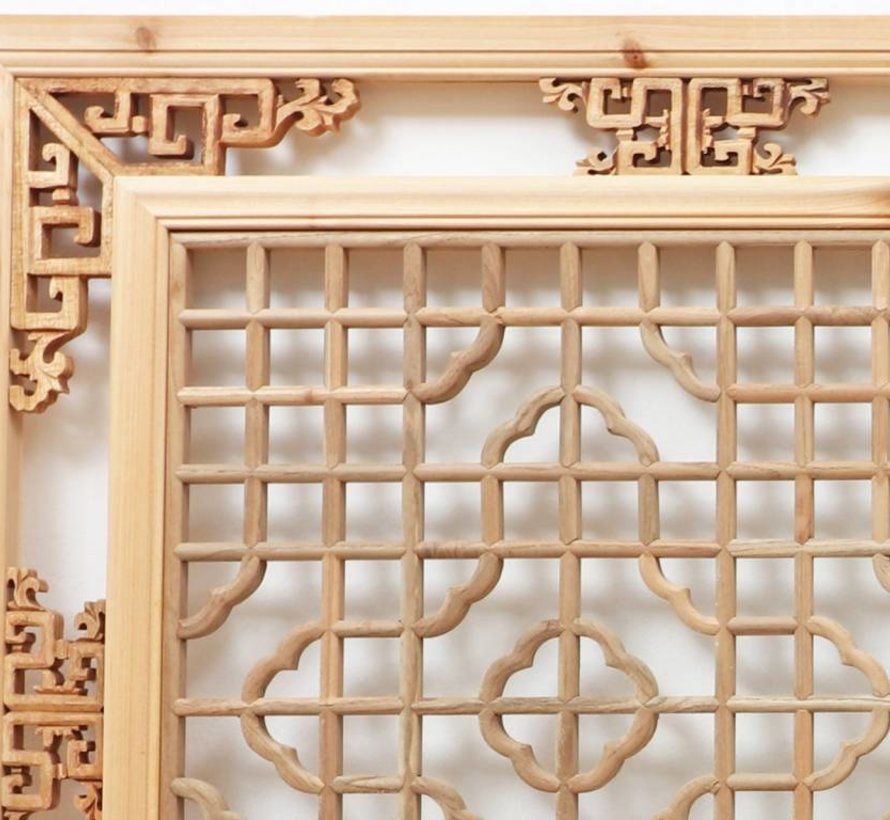 Chinesischer Wandschmuck, geometrische & florale Holzschnitzereien