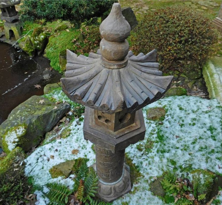 Chinese stone lantern with dragon motif for balcony & garden