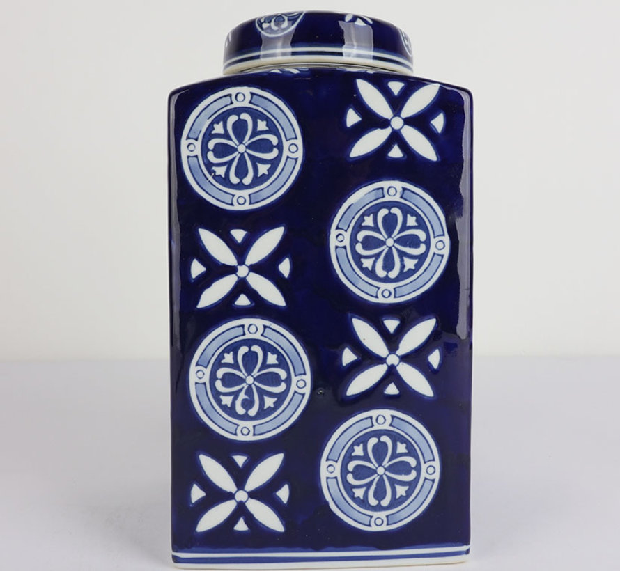 Chinese Porcelain Square Lid Vase