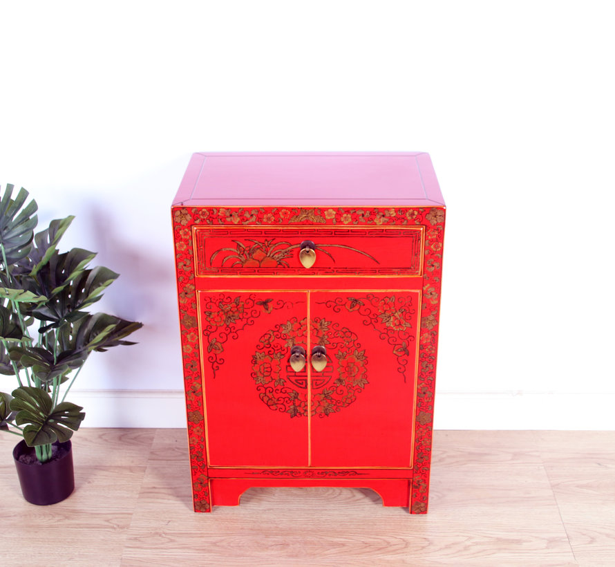 Chinese chest of drawers with hand-painted