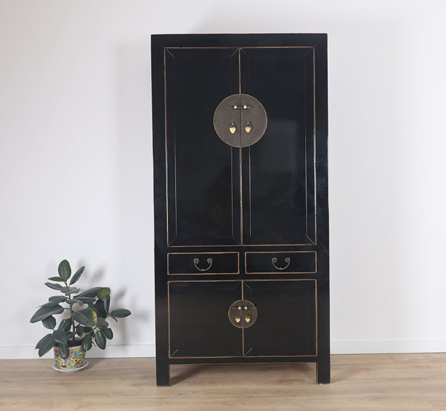 Chinese wedding cabinet 4 doors 2 drawers black