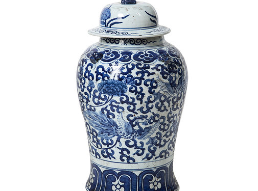 Yajutang Chinese Porcelain Lid Vase