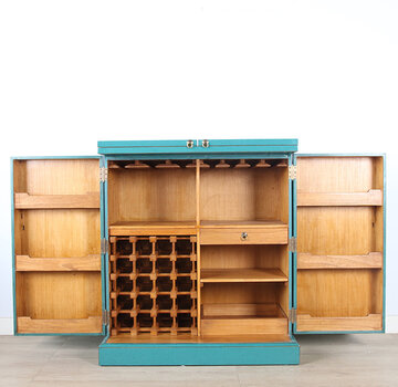 Yajutang Minibar Weinschrank  geöffnet ist Bar