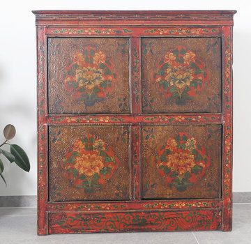 Yajutang Tibetische  Kommode mit Blumenmotiv