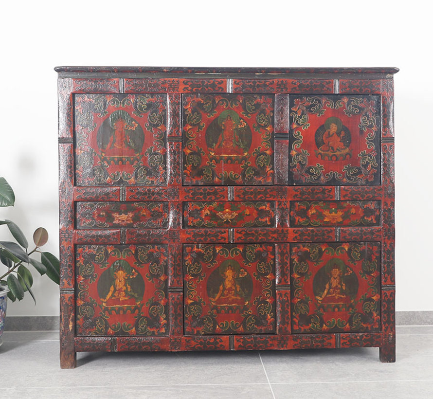 Tibetan chest of drawers with  beautiful hand-painted figure