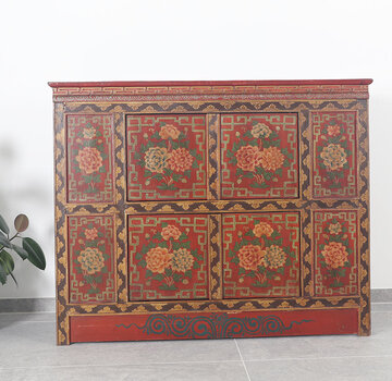 Yajutang Tibetan chest of drawers figure